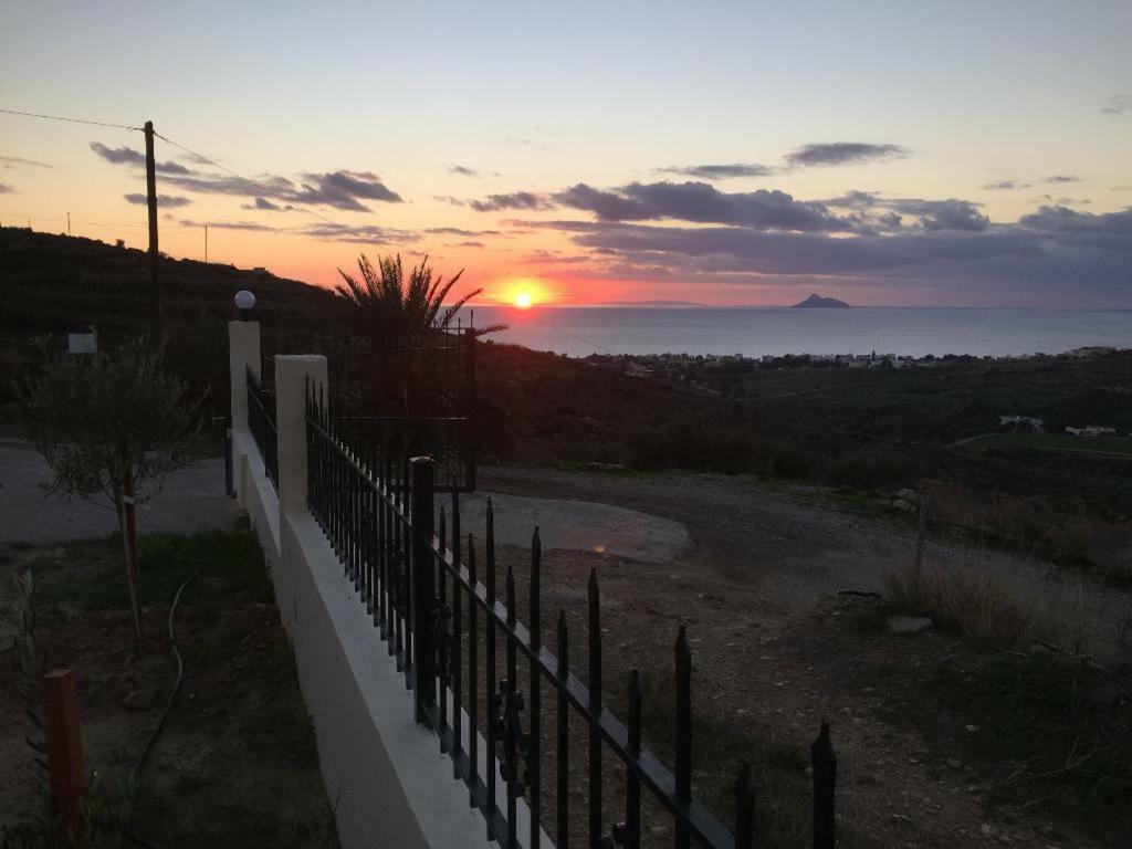 Villas Alexandros Petrino Kalamaki  Extérieur photo
