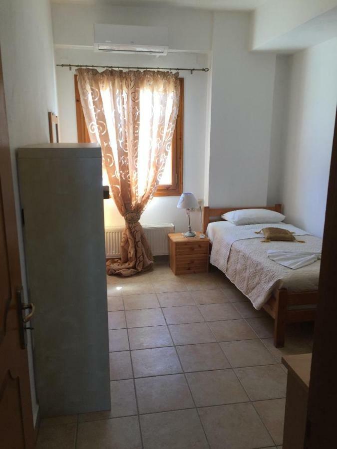 Villas Alexandros Petrino Kalamaki  Extérieur photo