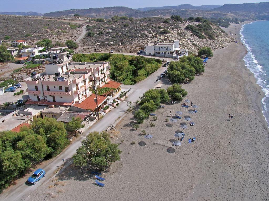 Villas Alexandros Petrino Kalamaki  Extérieur photo